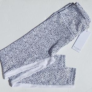 ALLFENIX HI WAIST WHITE MONTANA LEGGINGS SZ M NEW